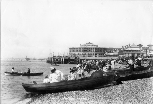 Arthur Conan Doyle Arrives in Portsmouth